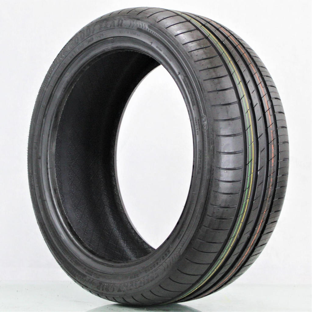 Llanta LT 235/60 R18 107V A A Goodyear Efficientgrip